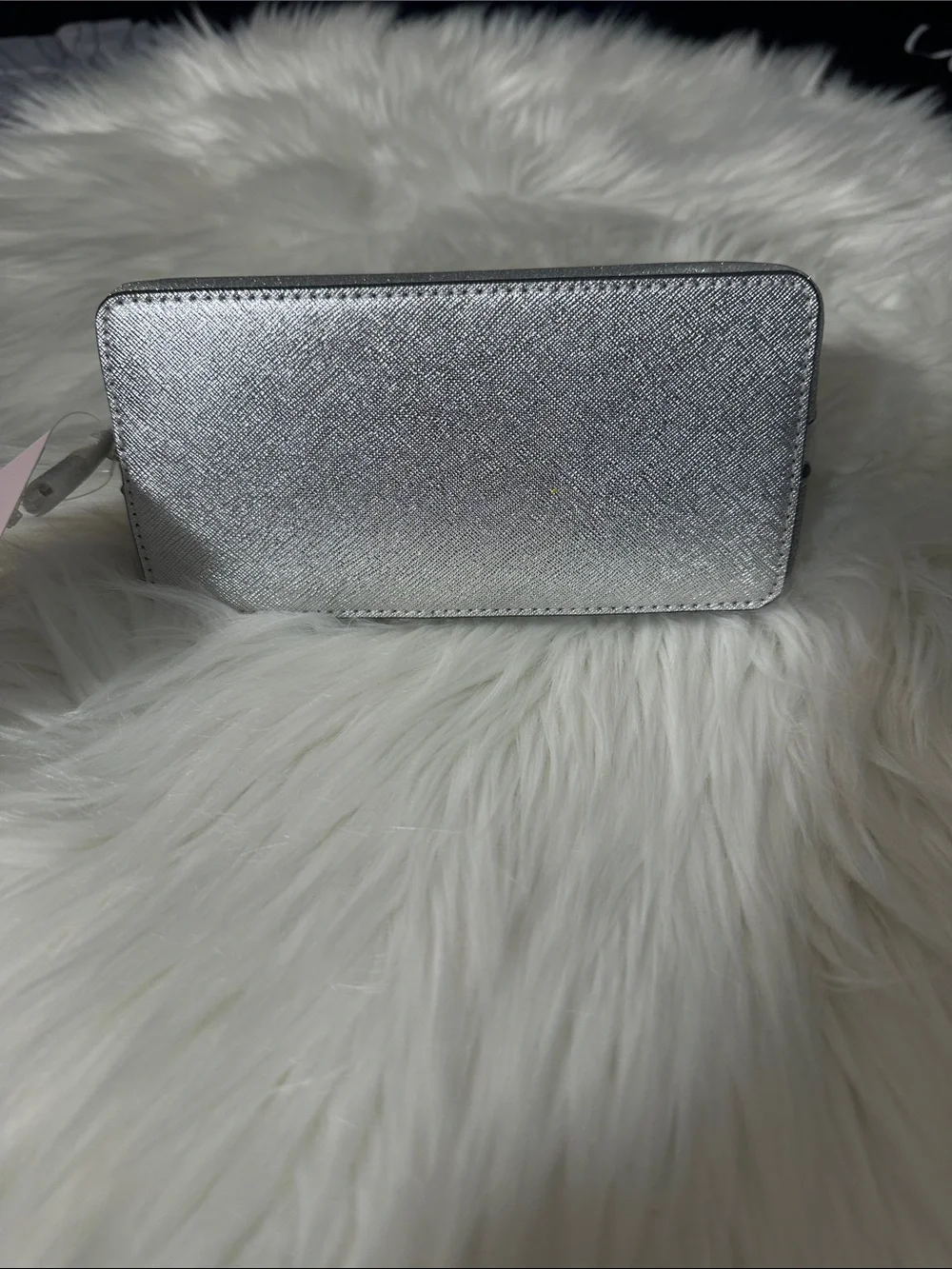 NWTS kate spade Silver Glitter Dome Cosmetic Pouch ♠️